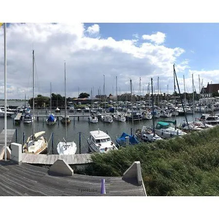 Botel Hausboot Fjord Capella - Solarboot In Barth