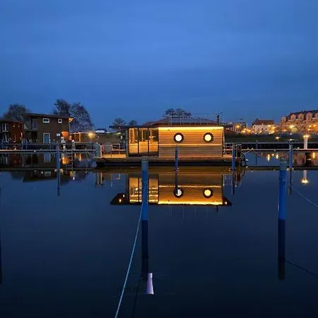 Hausboot Fjord Capella - Solarboot In * Barth