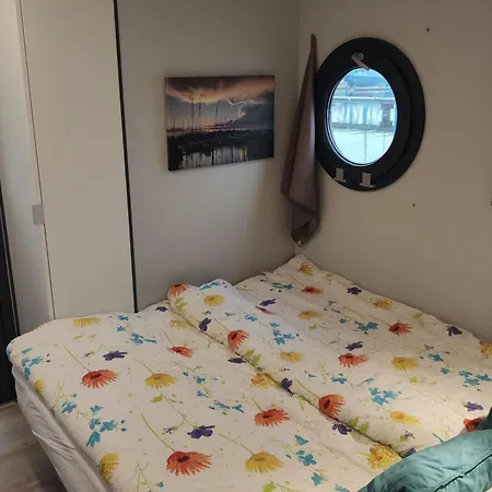 Hausboot Fjord Capella - Solarboot In Botel Barth